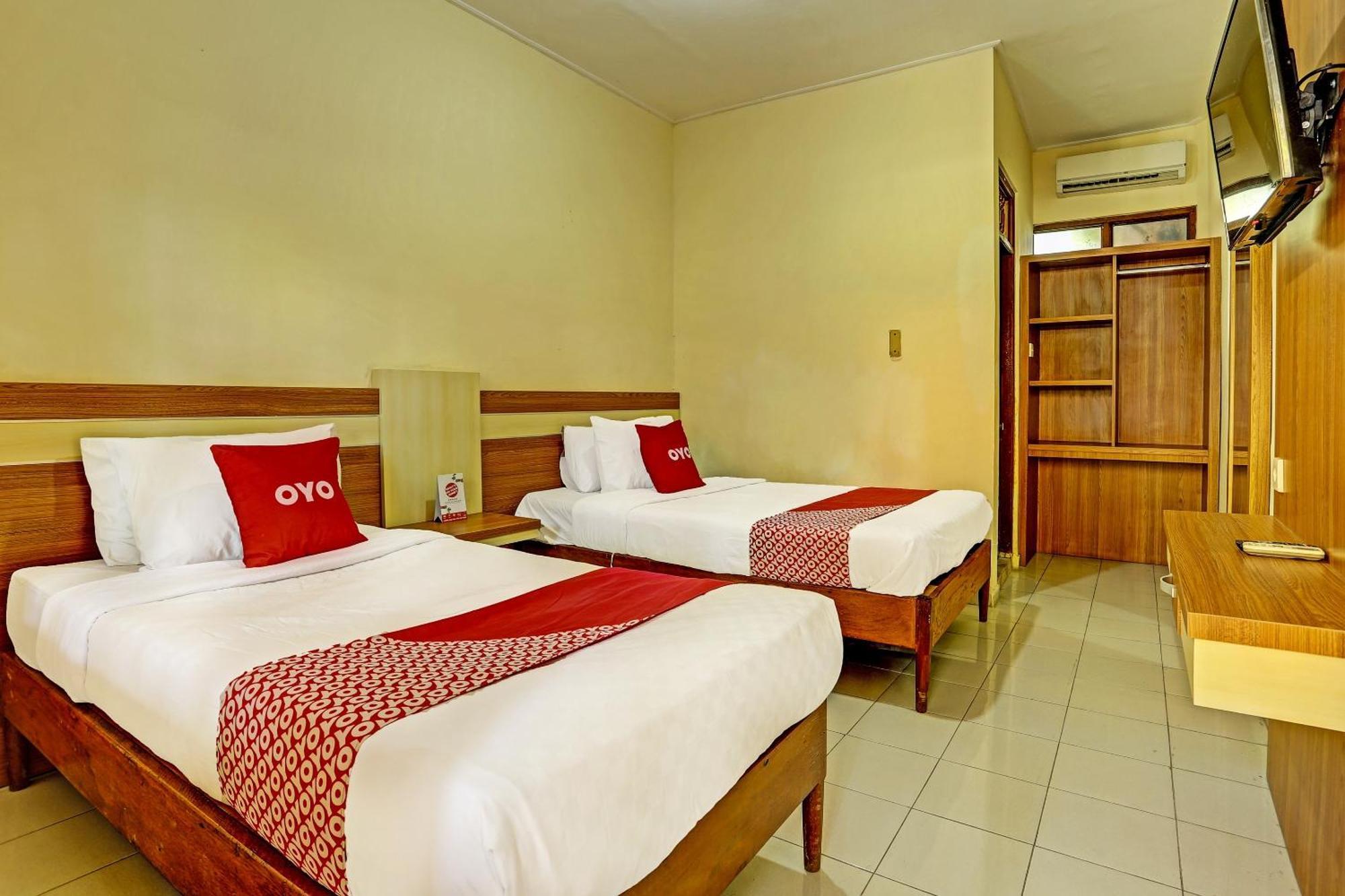 Oyo Collection O 91125 Puri Dewa Bharata Hotel Jimbaran  Exterior photo