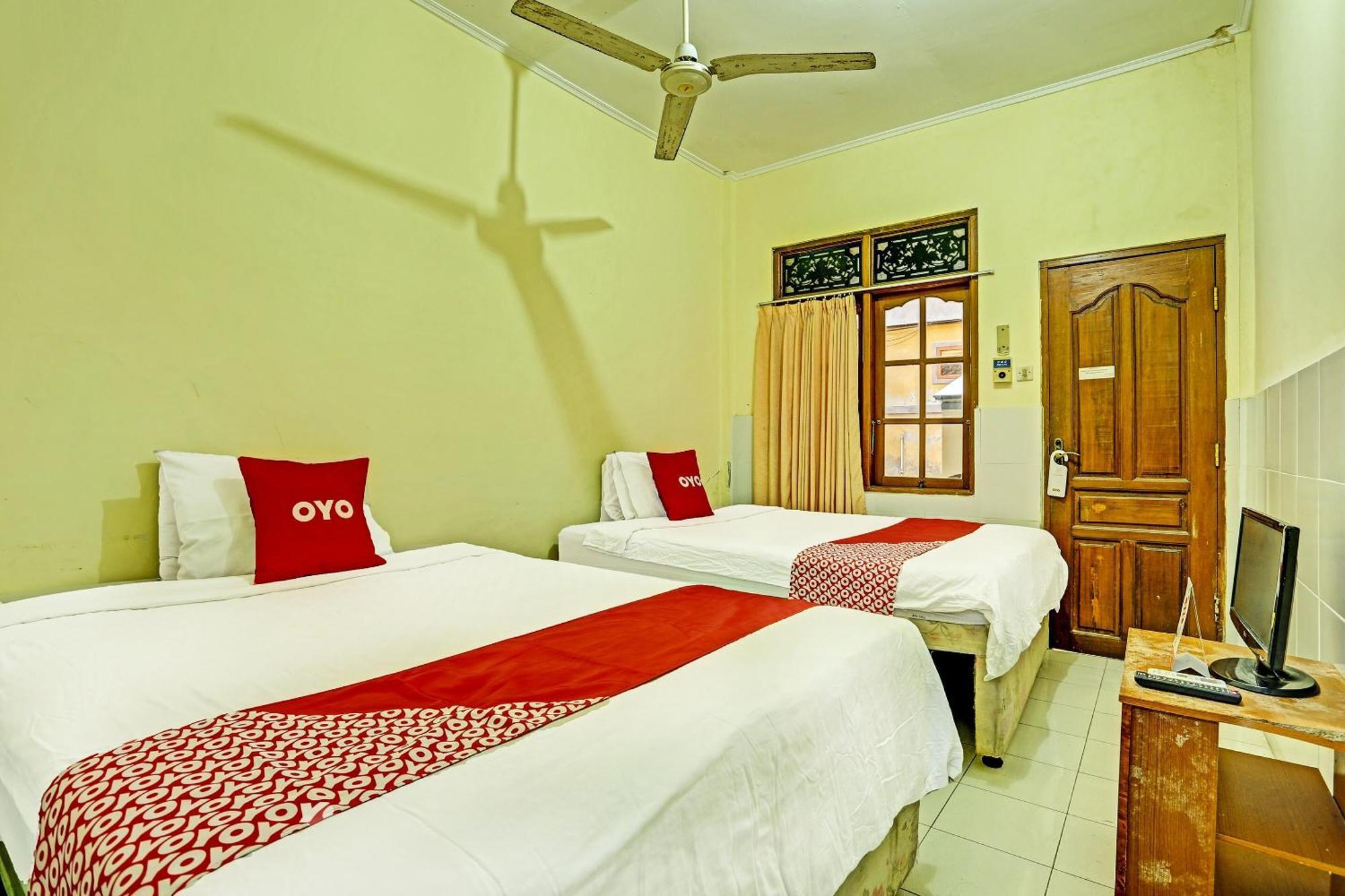 Oyo Collection O 91125 Puri Dewa Bharata Hotel Jimbaran  Exterior photo